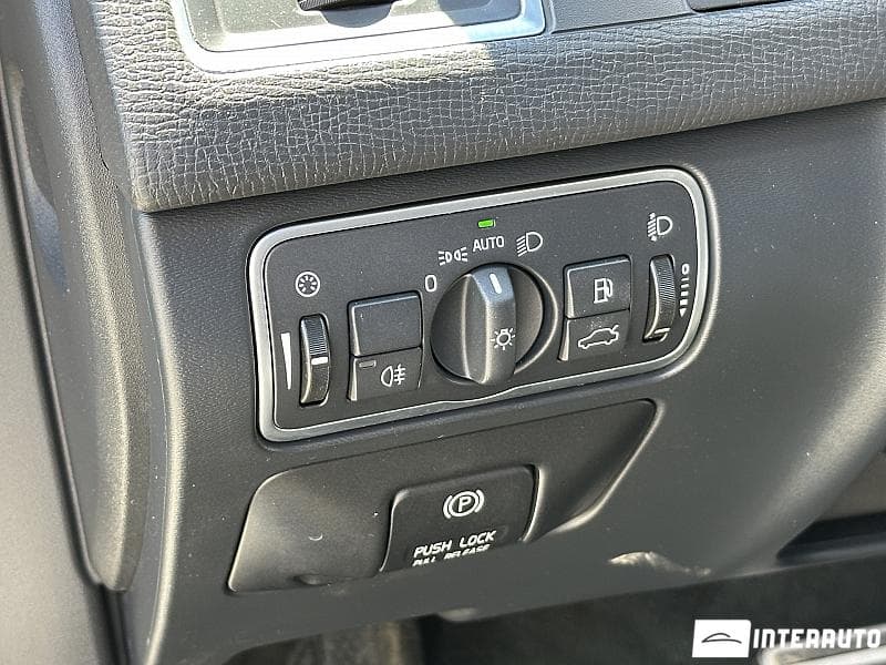 Volvo XC 60 2014 — Миниатюра 17