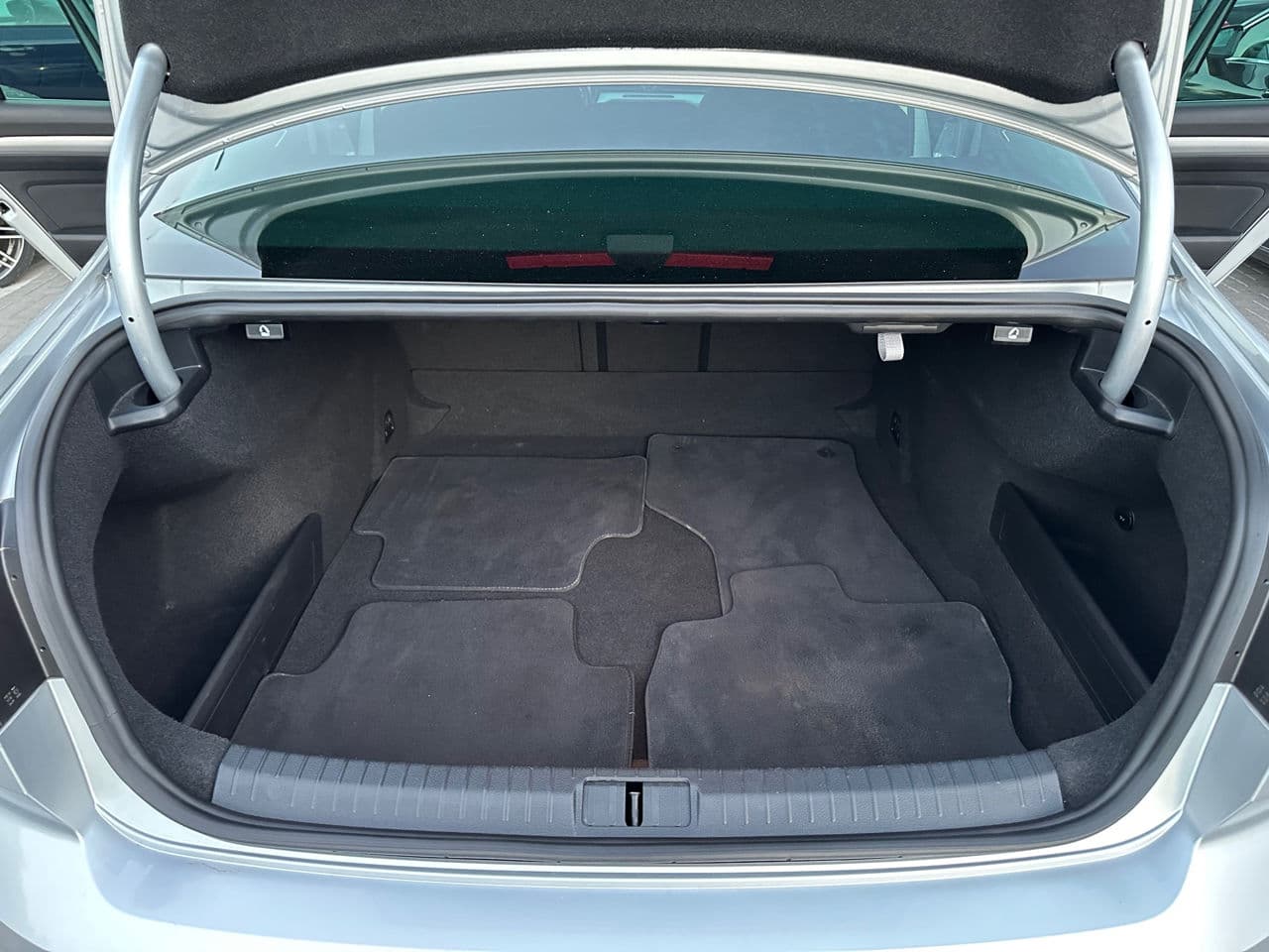 Volkswagen Passat 2015 — Миниатюра 18