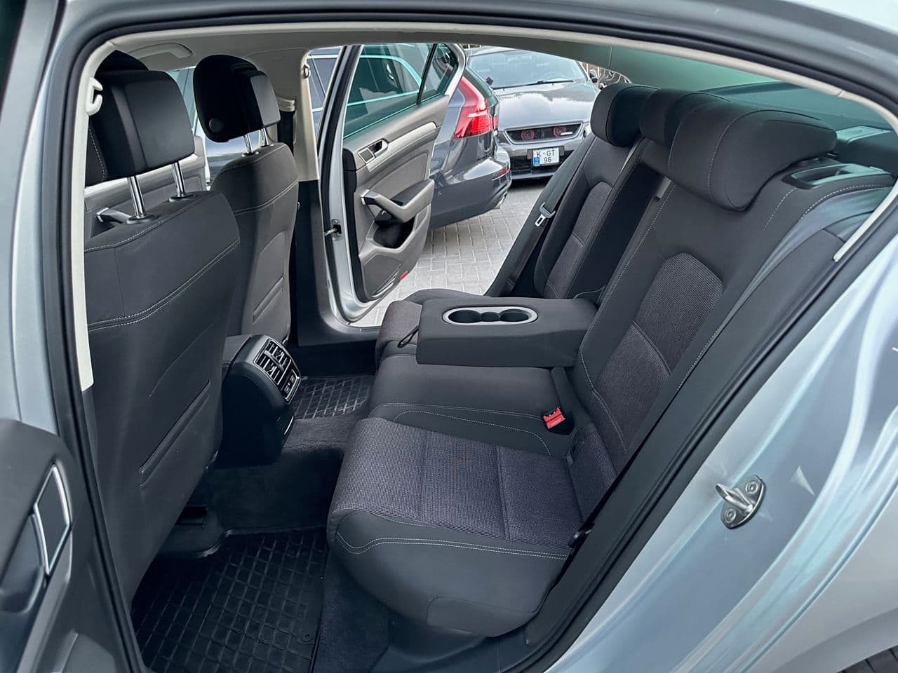 Volkswagen Passat 2015 — Миниатюра 17