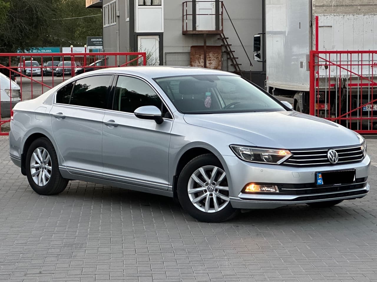 Volkswagen Passat 2015 — Миниатюра 3