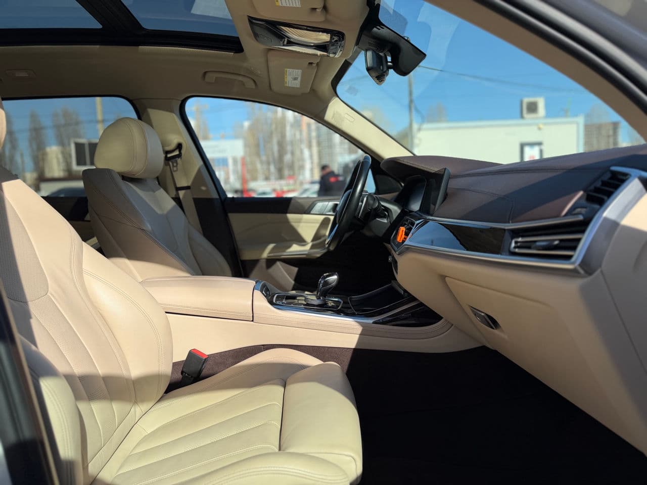 BMW X7 4.0i 2019 — Миниатюра 25