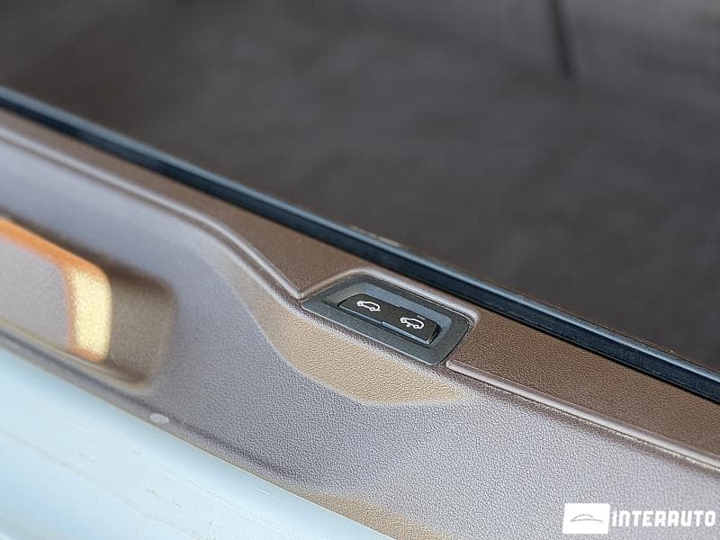 BMW X7 4.0i 2019 — Миниатюра 8