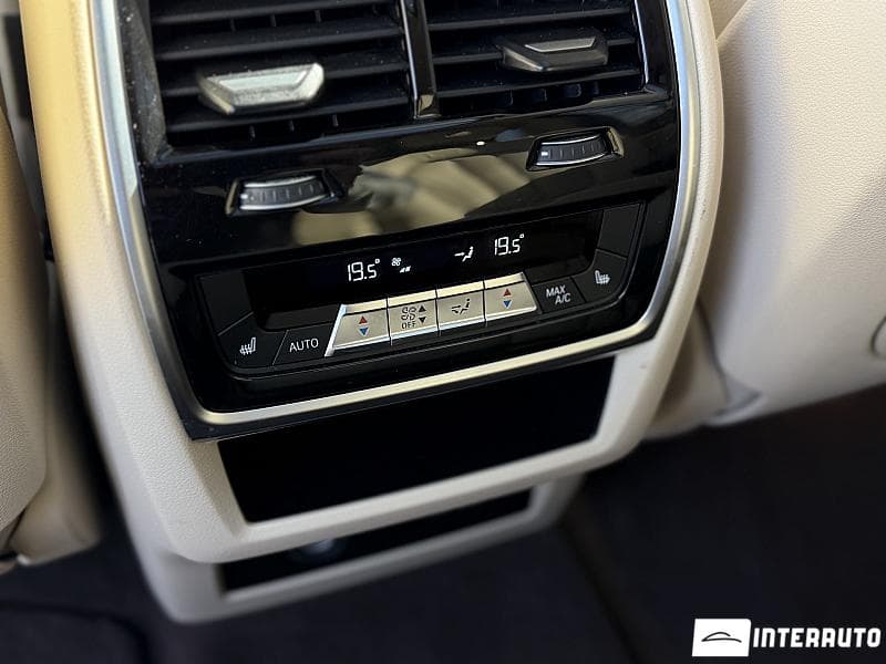 BMW X7 4.0i 2019 — Миниатюра 23