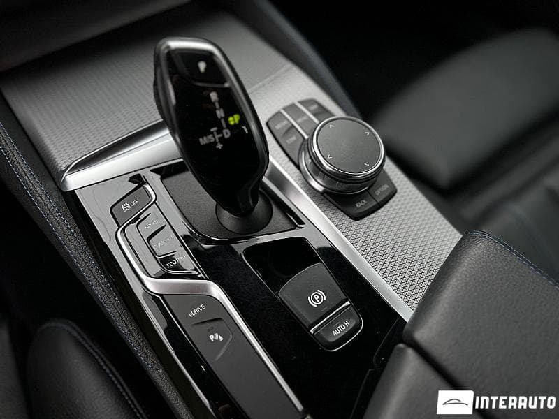 BMW 530e 2018 — Миниатюра 15