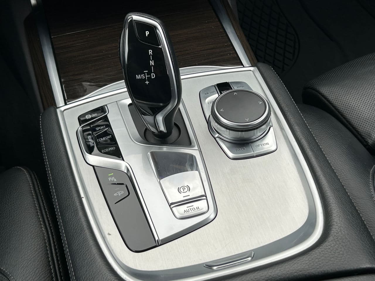 BMW 730 2018 — Миниатюра 14