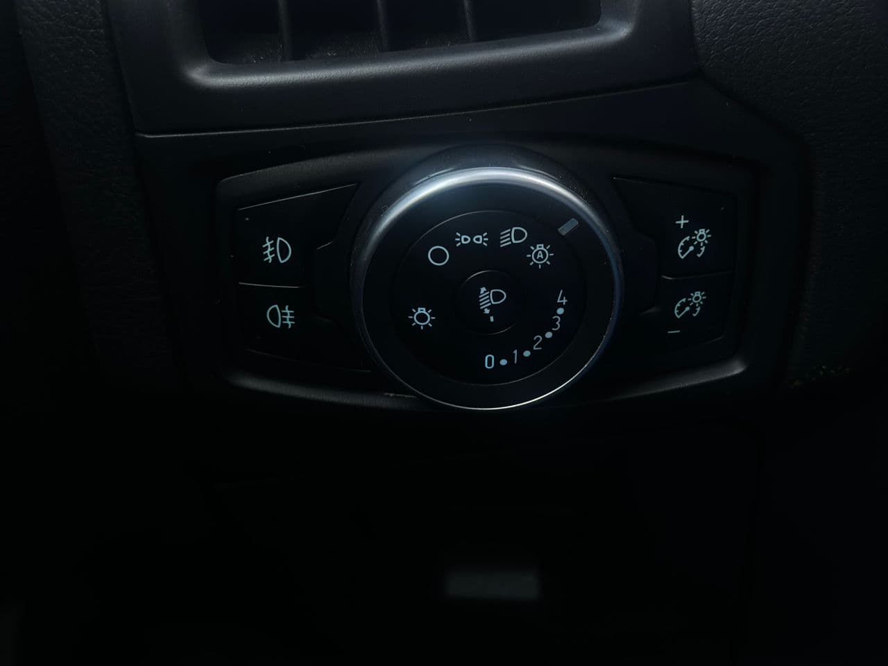 Ford Focus 2018 — Миниатюра 6