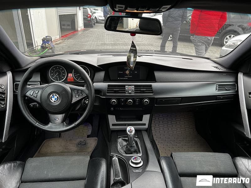 BMW 525 2004 — Миниатюра 6
