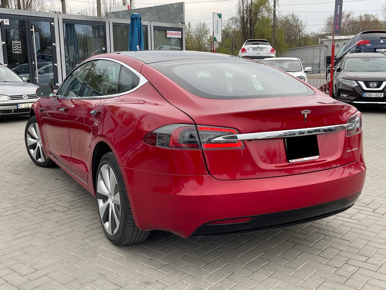 Tesla Model S 2020 — Миниатюра 4