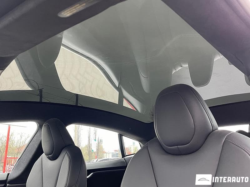 Tesla Model S 2020 — Миниатюра 15