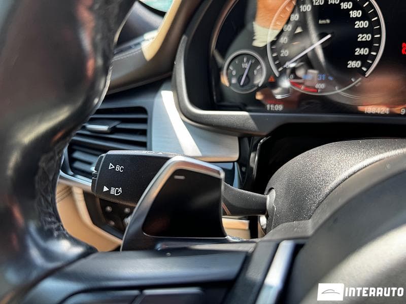 BMW X5 4.0e 2016 — Миниатюра 16