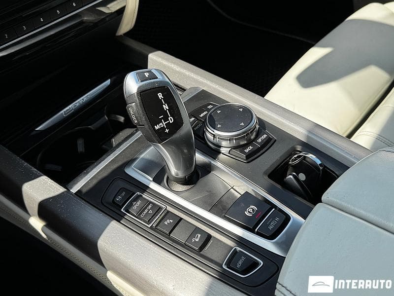 BMW X5 4.0e 2016 — Миниатюра 12
