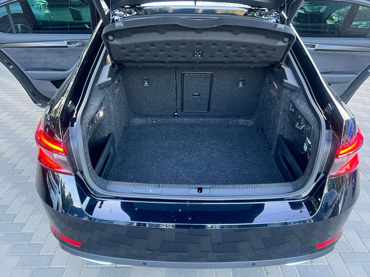 Skoda Superb 2019 — Миниатюра 25