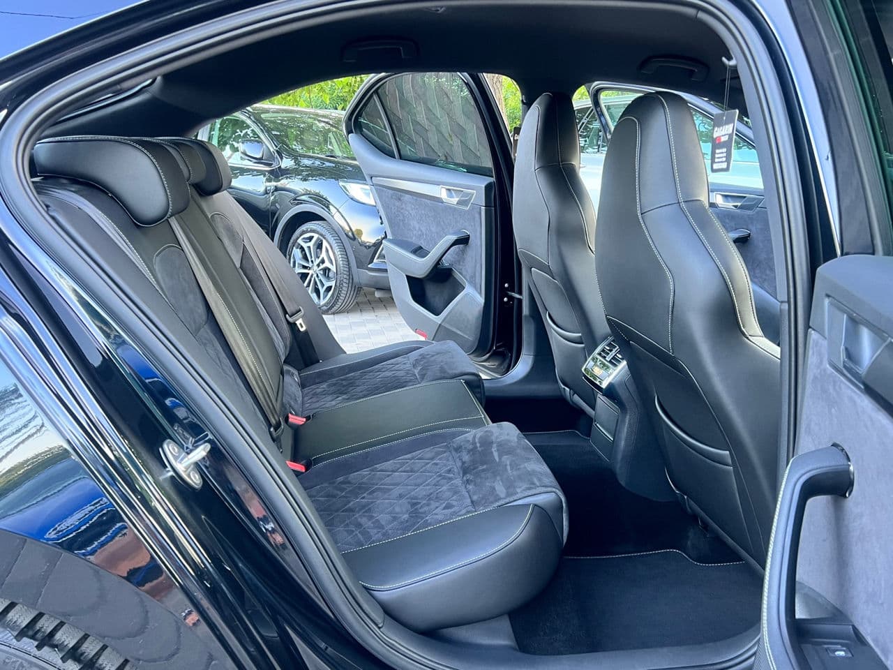 Skoda Superb 2019 — Миниатюра 8