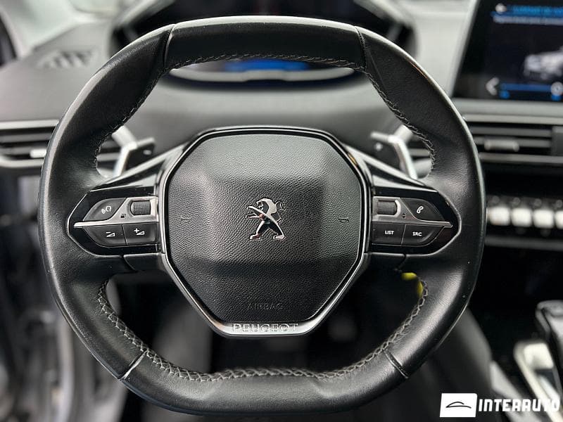 Peugeot 3008 2018 — Миниатюра 10