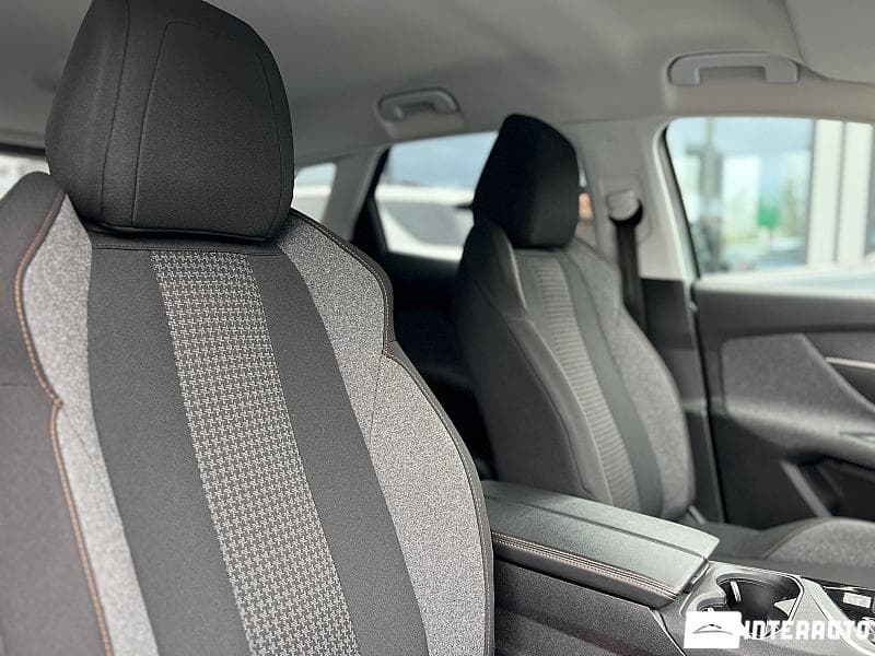 Peugeot 3008 2018 — Миниатюра 19