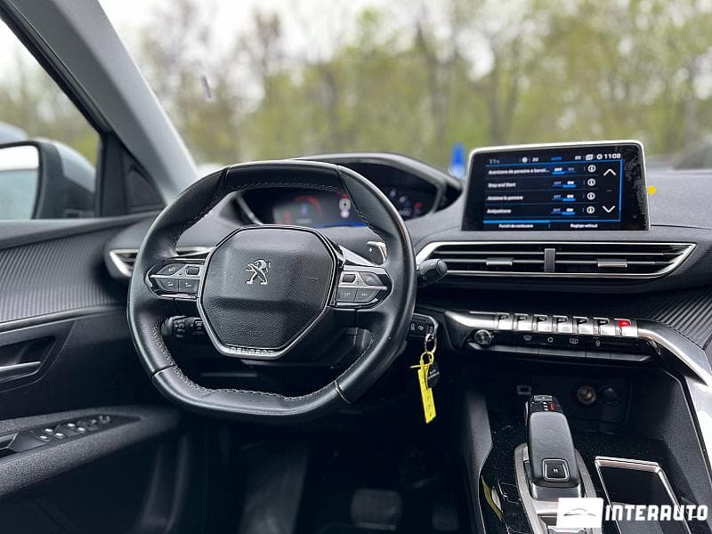 Peugeot 3008 2018 — Миниатюра 17