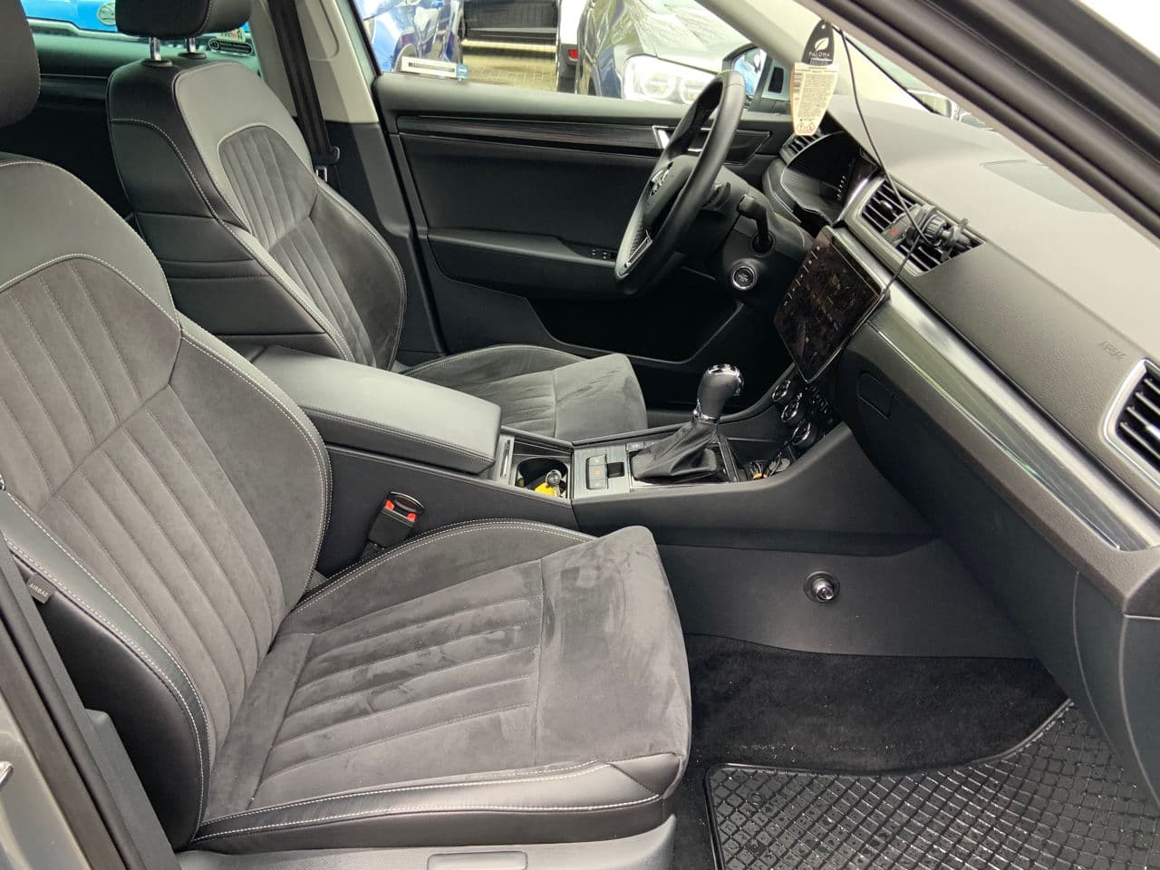 Skoda Superb 2019 — Миниатюра 17
