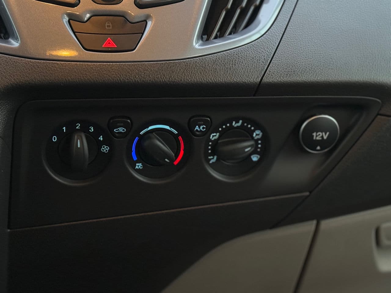 Ford Transit 2014 — Миниатюра 15