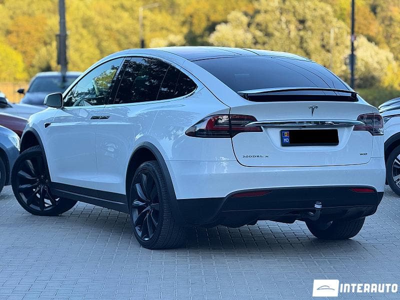 Tesla Model X 2017 — Миниатюра 5