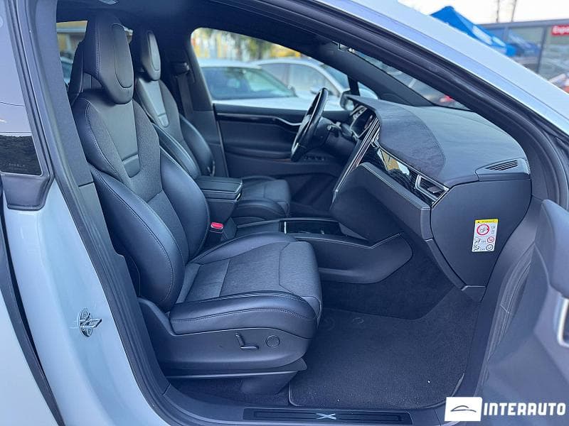 Tesla Model X 2017 — Миниатюра 16