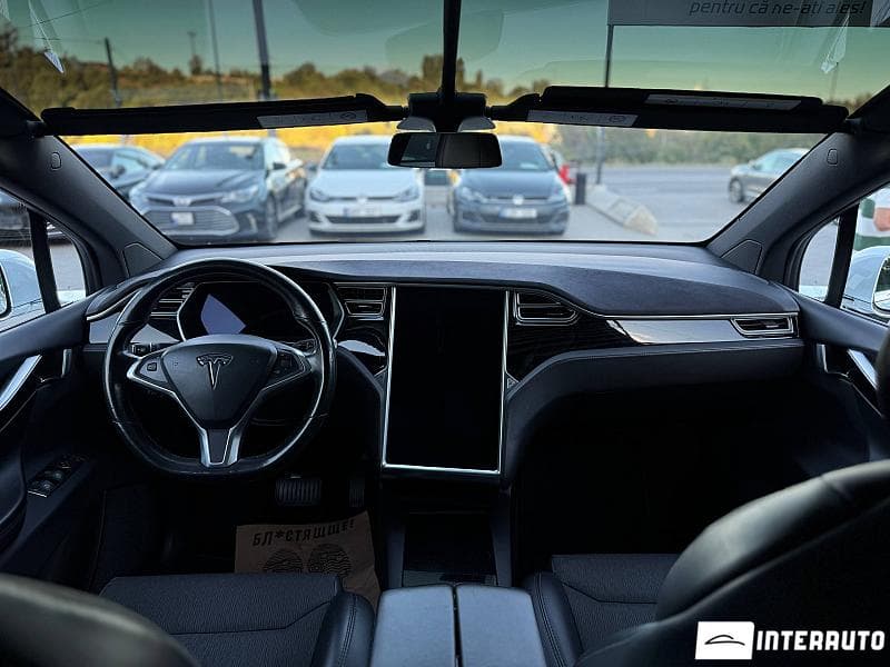 Tesla Model X 2017 — Миниатюра 7