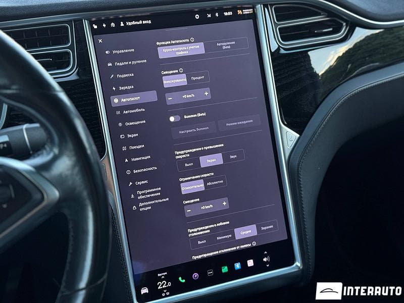 Tesla Model X 2017 — Миниатюра 10