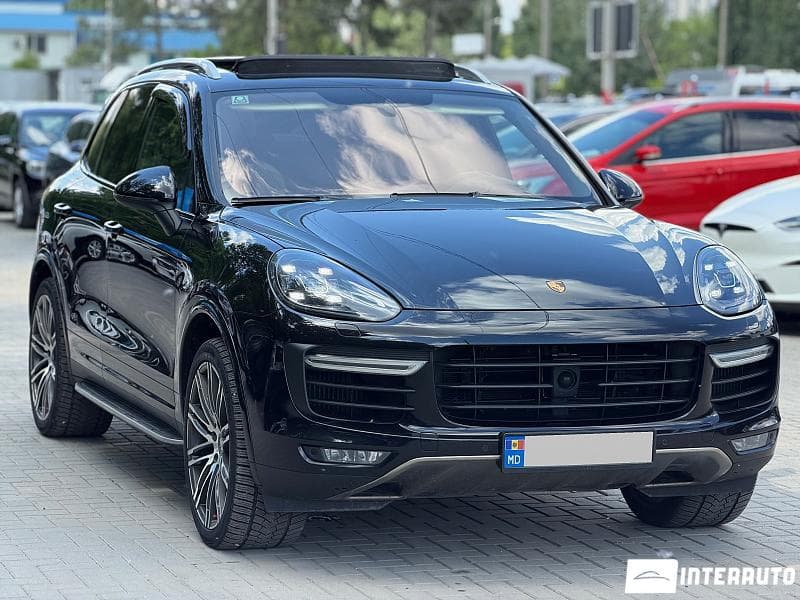 Porsche Cayenne Turbo 2015 — Миниатюра 3