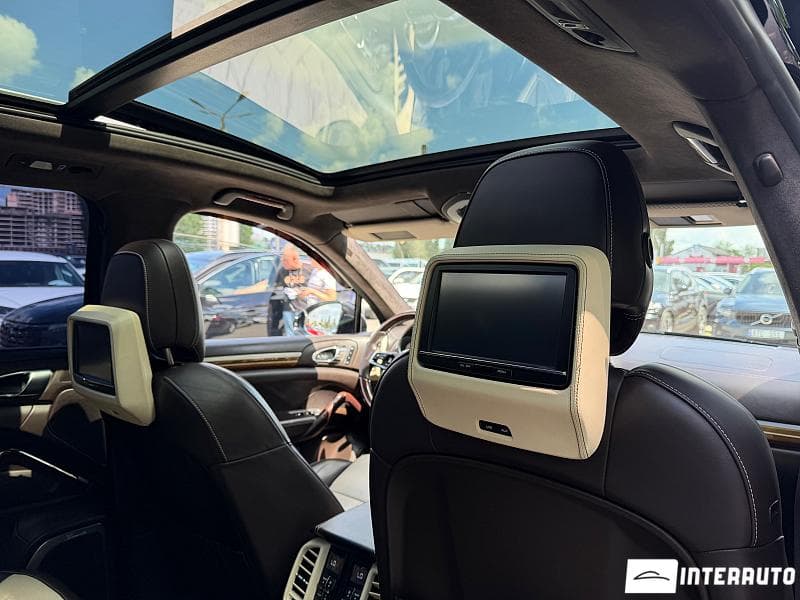 Porsche Cayenne Turbo 2015 — Миниатюра 20