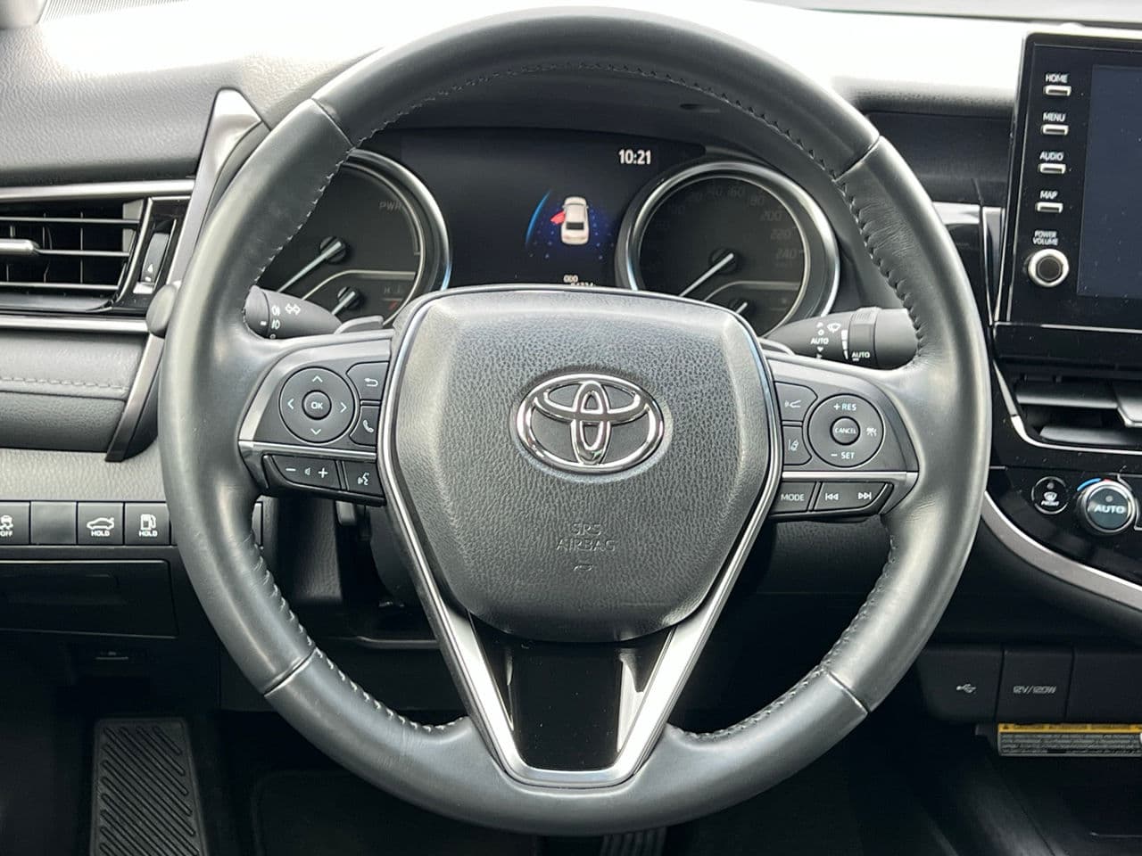Toyota Camry 2022 — Миниатюра 10