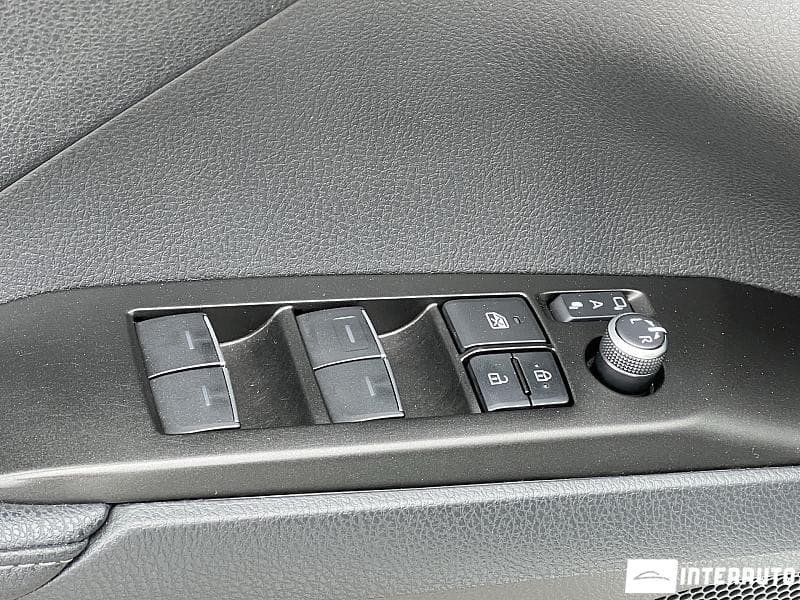 Toyota Camry 2022 — Миниатюра 8