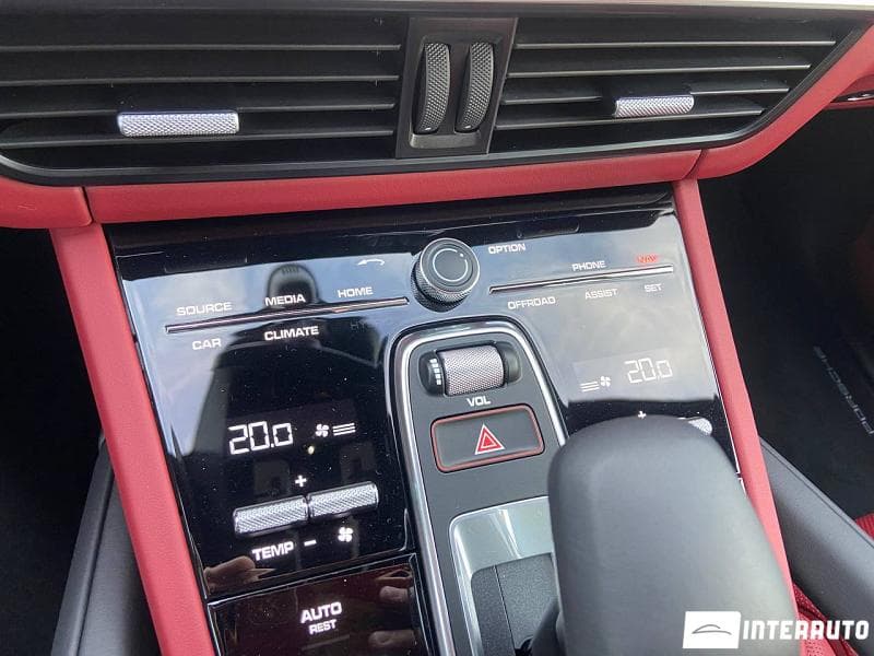 Porsche Cayenne 2023 — Миниатюра 14