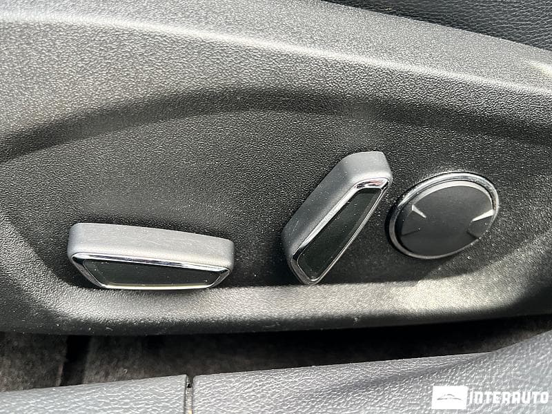 Ford Fusion 2018 — Миниатюра 16