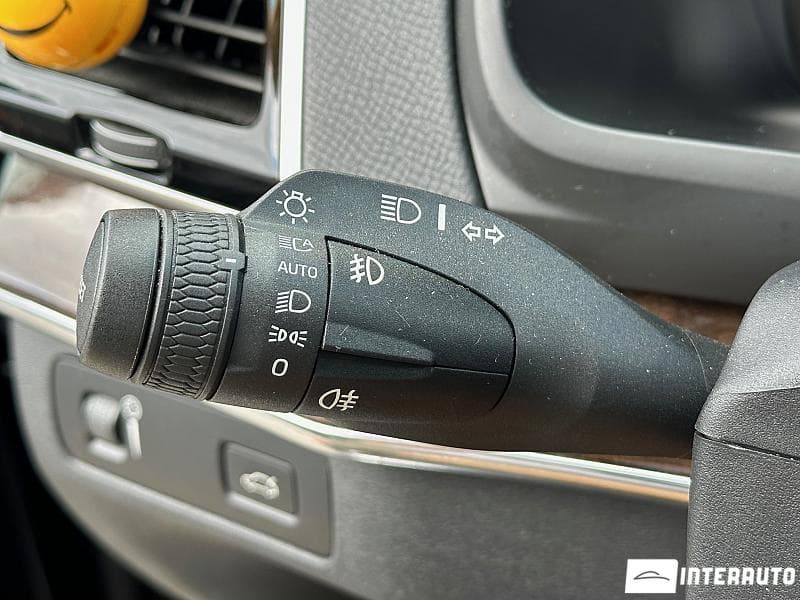 Volvo XC 90 2016 — Миниатюра 10