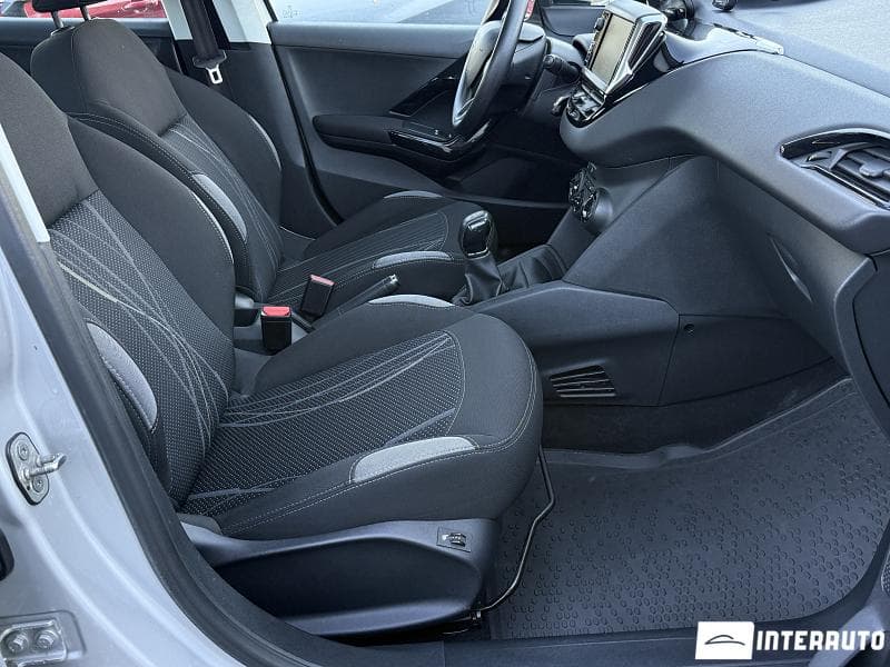 Peugeot 208 2015 — Миниатюра 14