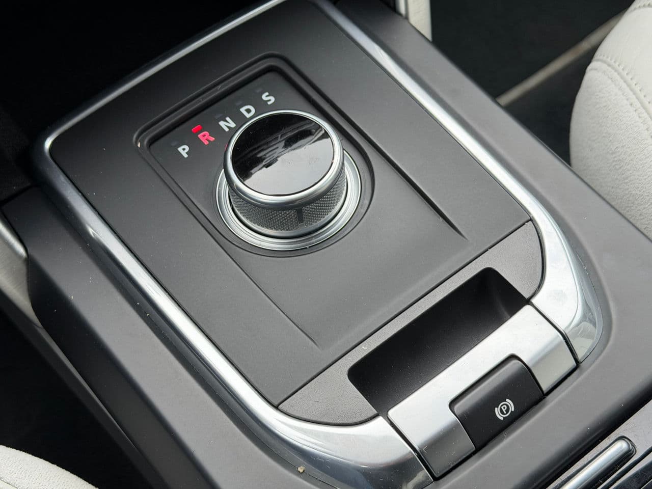 Land Rover Discovery Sport 2016 — Миниатюра 14