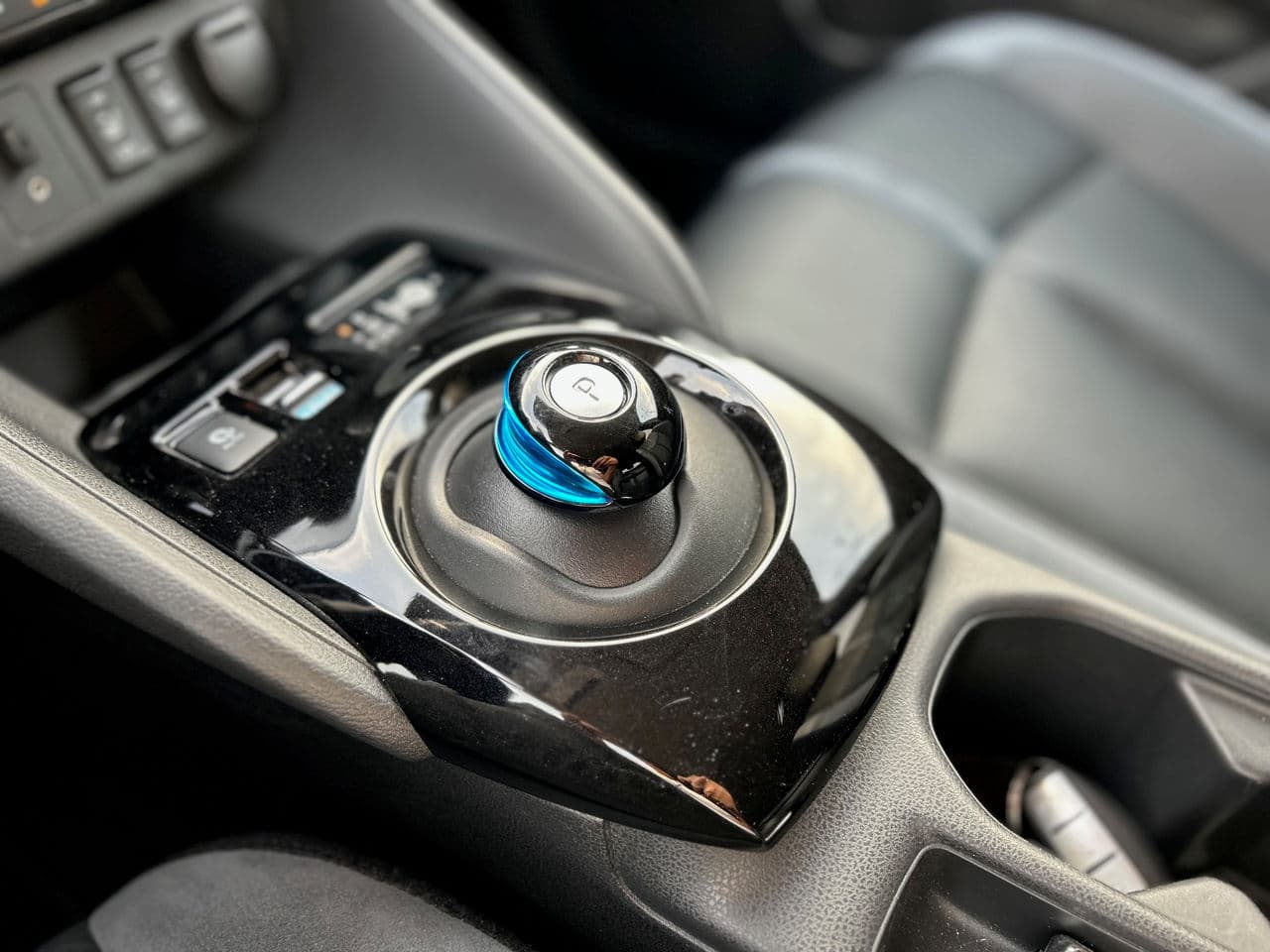 Nissan Leaf 2018 — Миниатюра 16