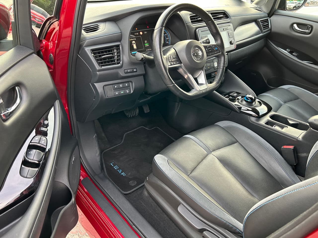 Nissan Leaf 2018 — Миниатюра 7