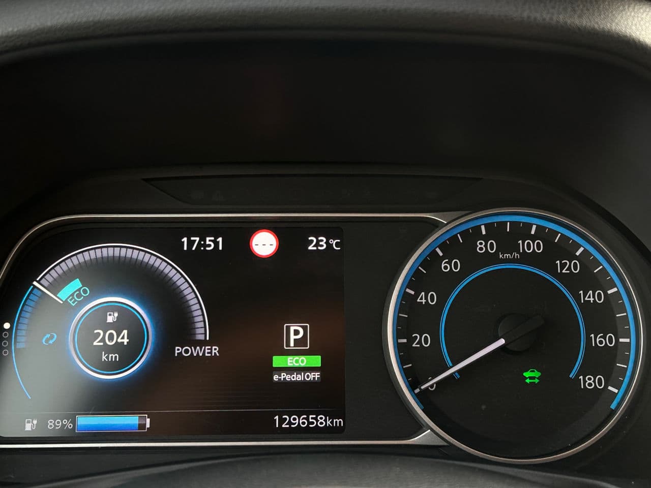 Nissan Leaf 2018 — Миниатюра 13