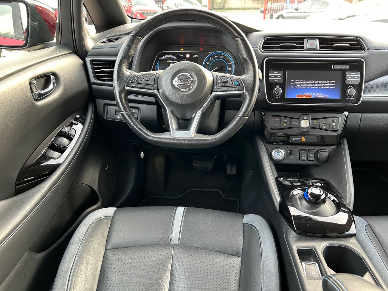 Nissan Leaf 2018 — Миниатюра 9