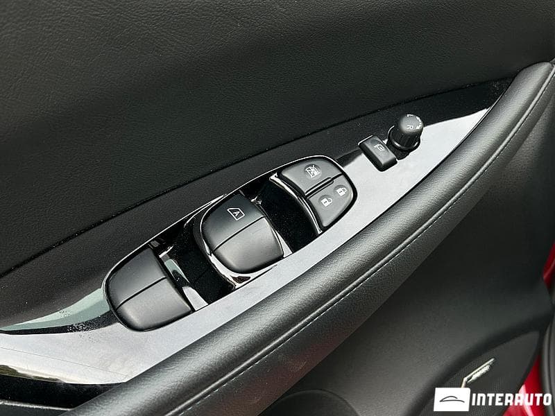 Nissan Leaf 2018 — Миниатюра 8