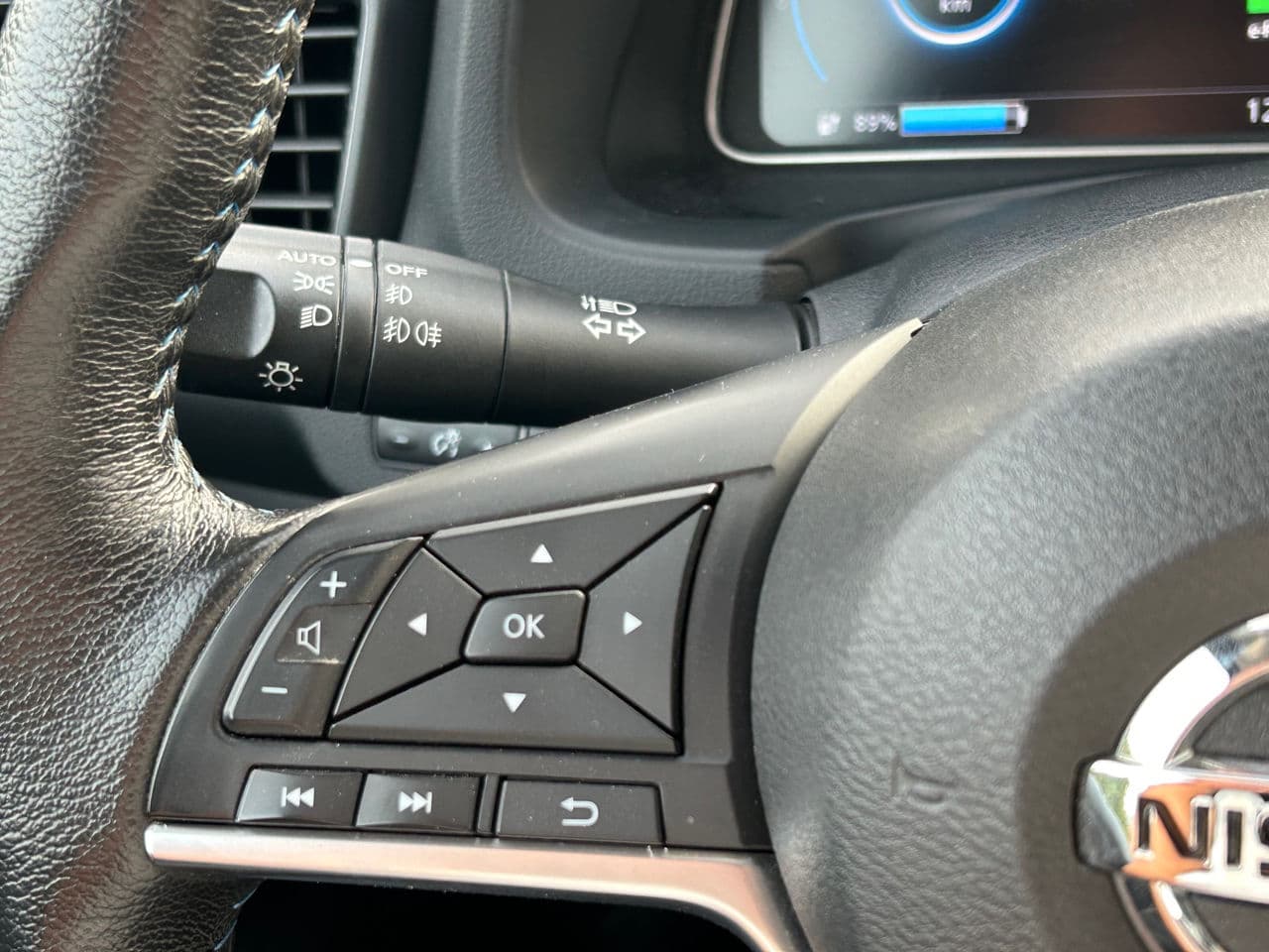 Nissan Leaf 2018 — Миниатюра 11