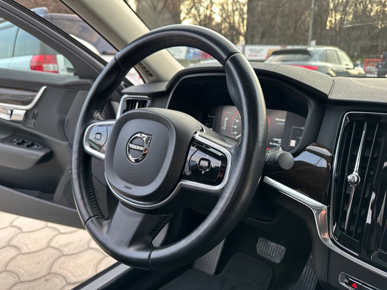 2016 Volvo S 90 — Miniatură 8