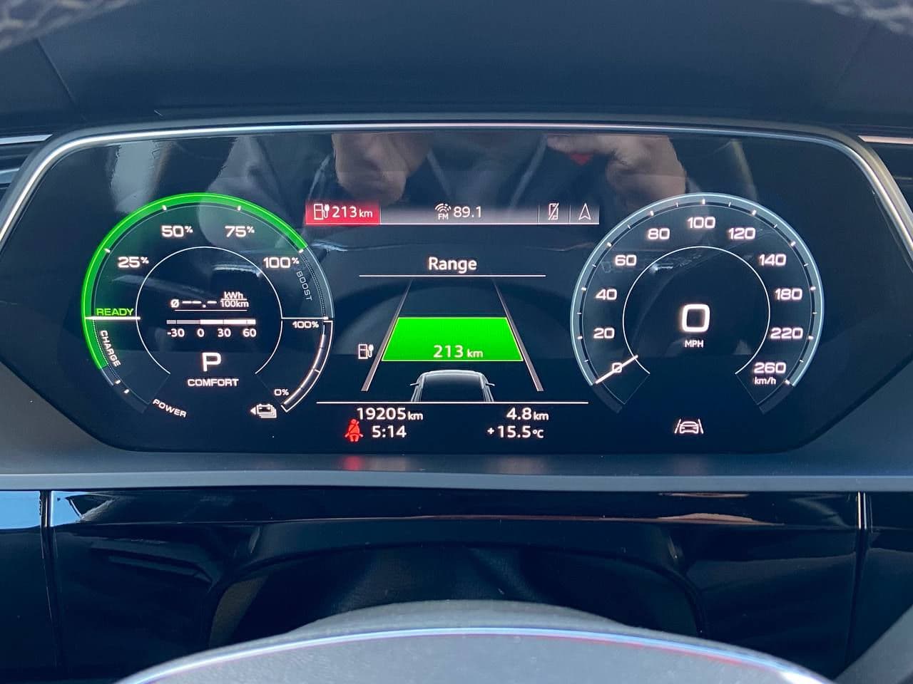 Audi E-tron 2022 — Миниатюра 11