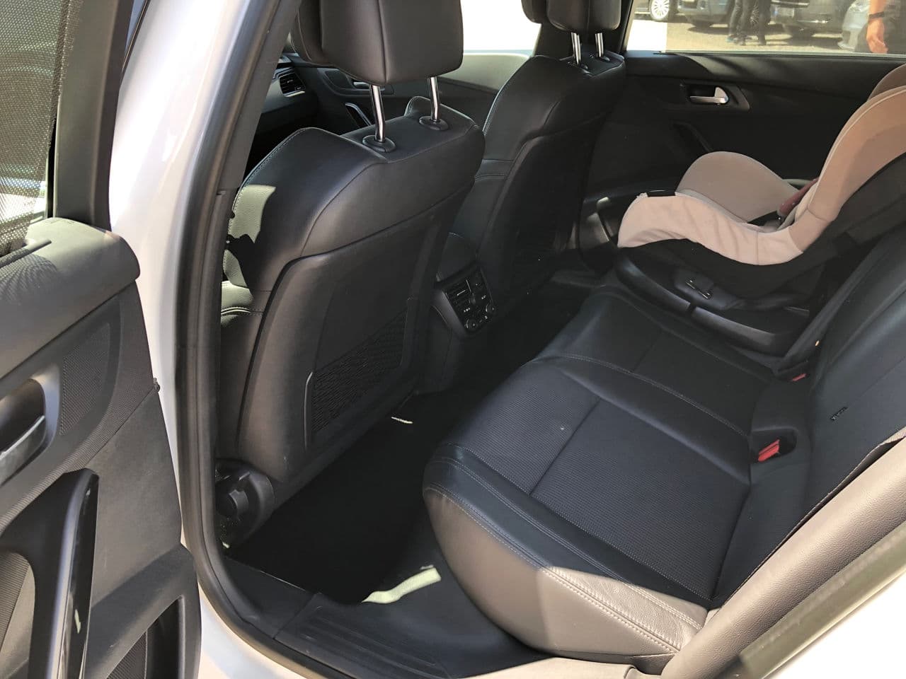 Peugeot 508 2012 — Миниатюра 16