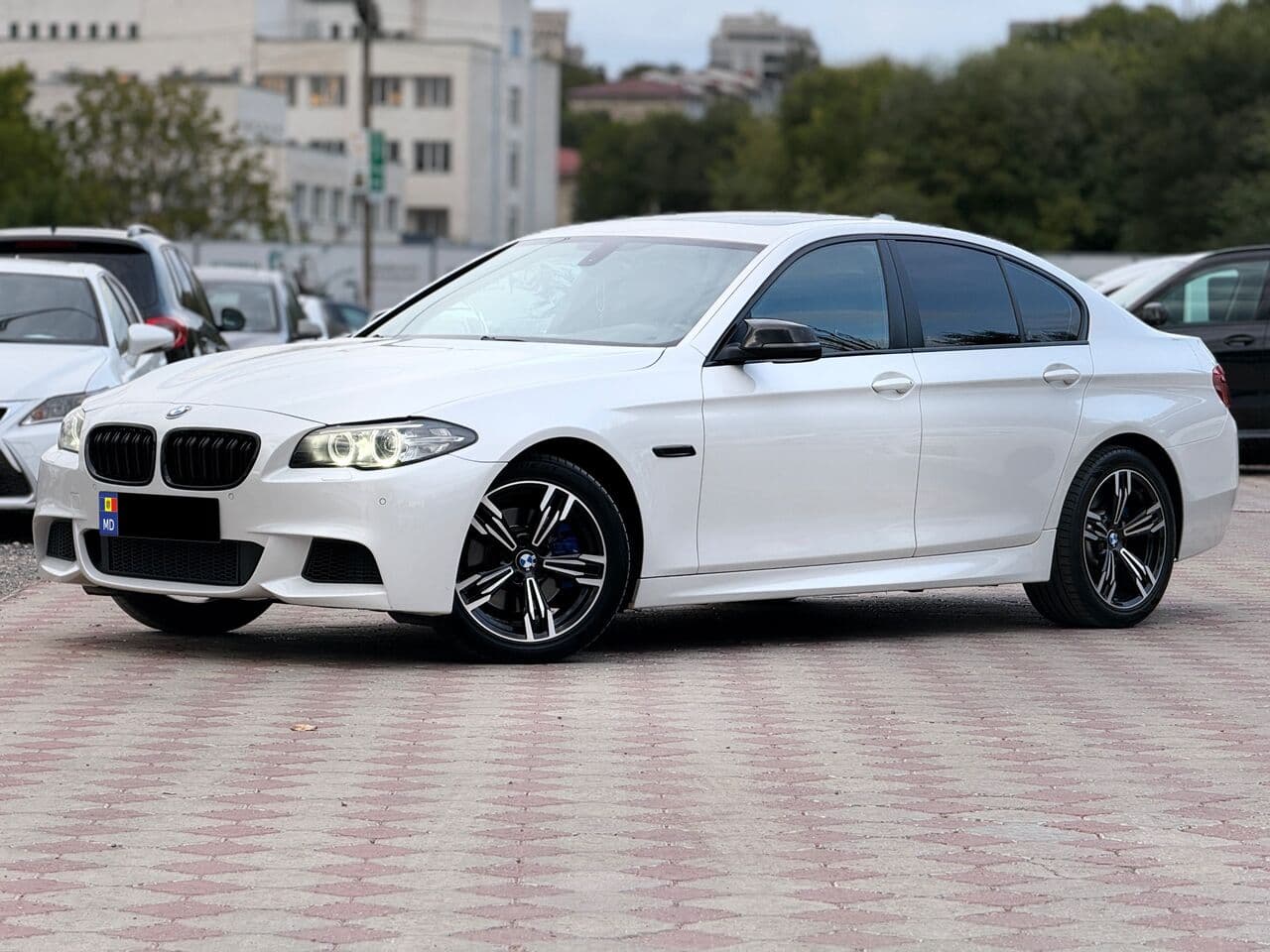 BMW 518 2016 — Фото 1