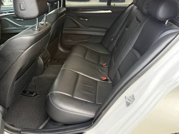 BMW 518 2016 — Миниатюра 18