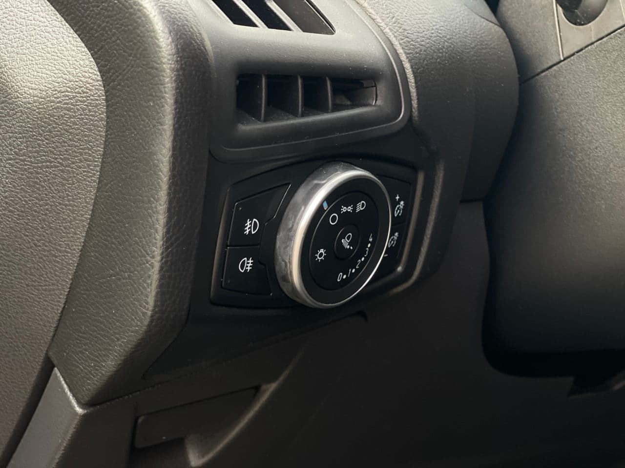 Ford Focus 2016 — Миниатюра 7