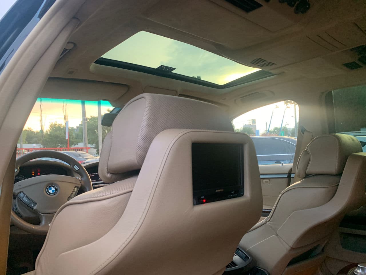BMW 760 2004 — Миниатюра 16