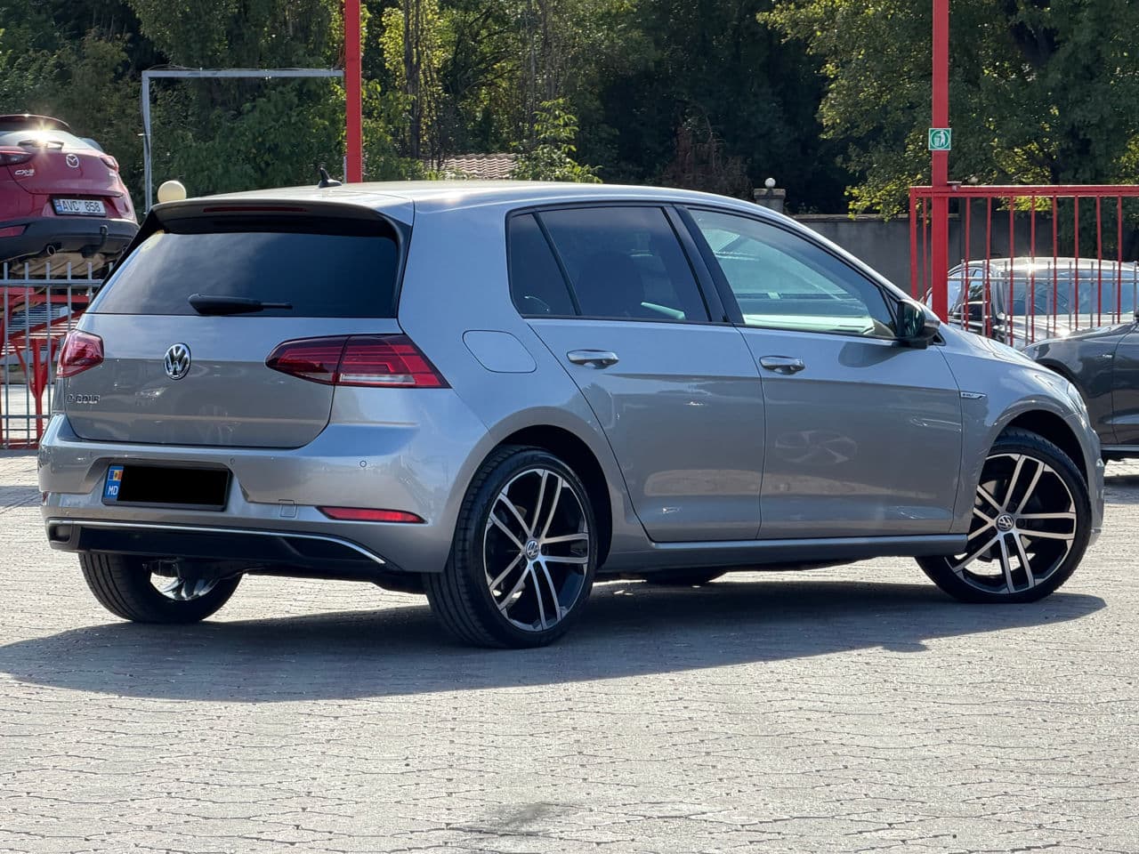 Volkswagen e-Golf 2018 — Миниатюра 3