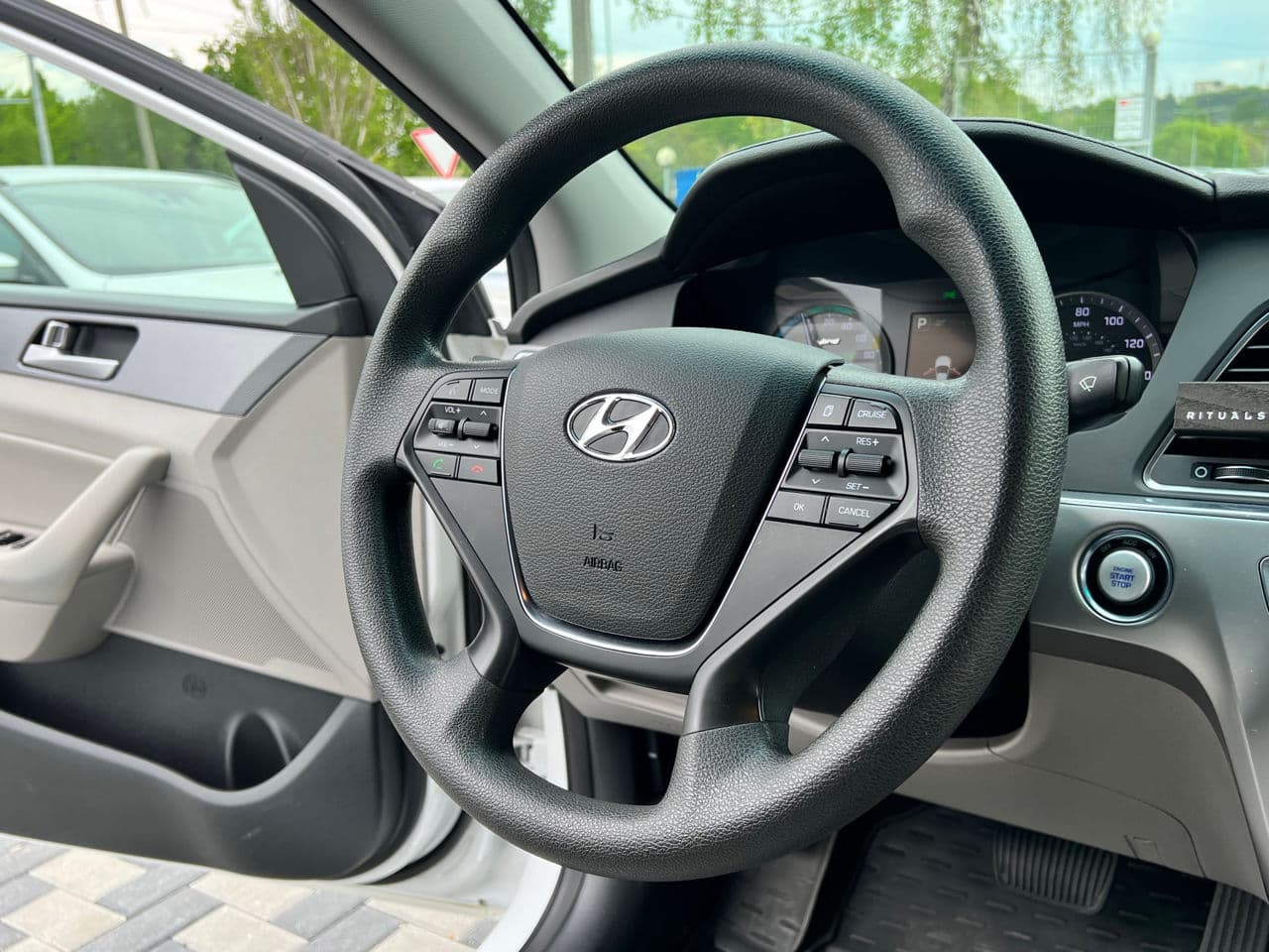 Hyundai Sonata 2016 — Миниатюра 10